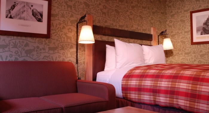 Fox Hotel & Suites, Banff ski chalet, image 3